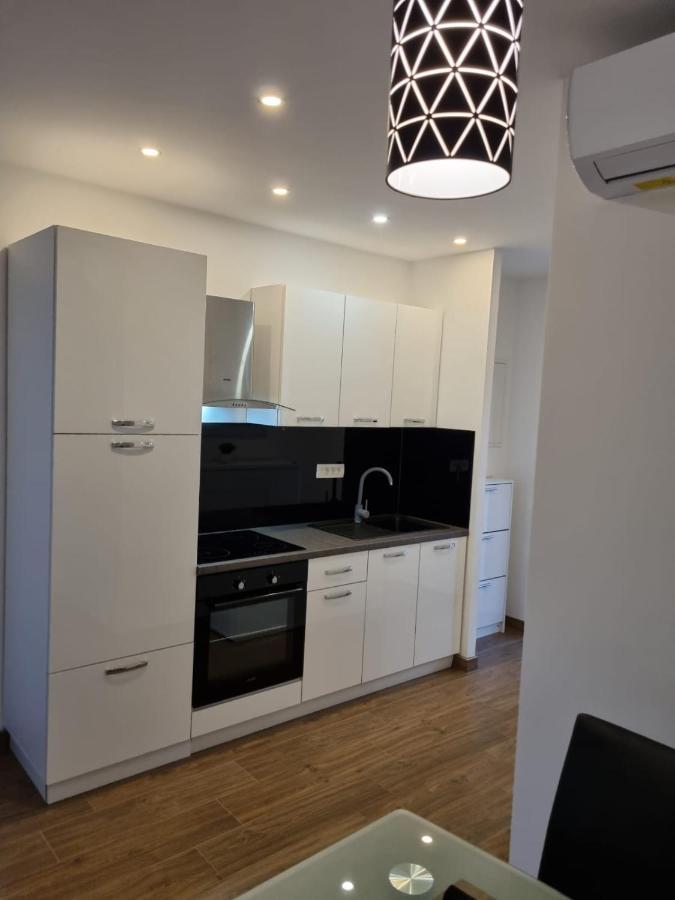Duće Angel Wing Apartmant מראה חיצוני תמונה